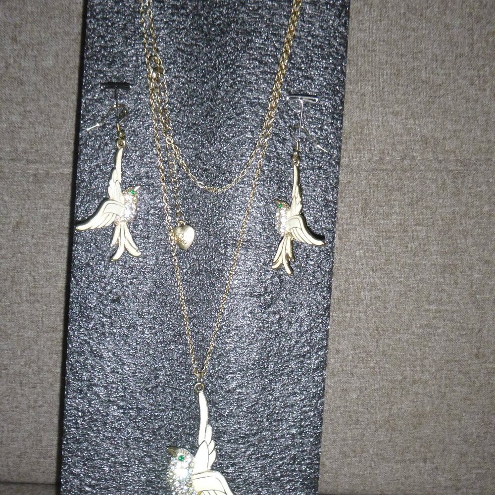 Betsey Johnson Necklace and earrings set